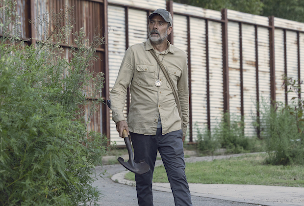Photos From The Mid-Season Premiere Of The Walking Dead