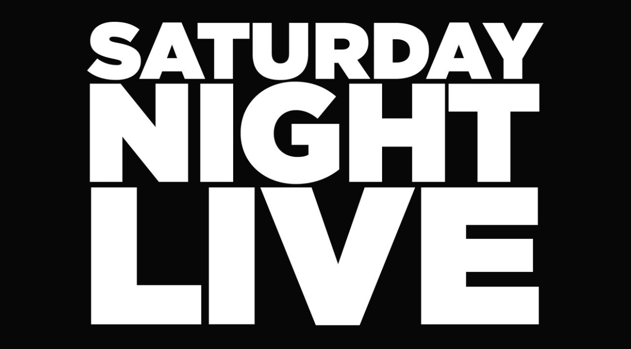 М лив тв. Saturday Live. Saturday Night. Сатурдей Найт лайф. Концерт надпись.