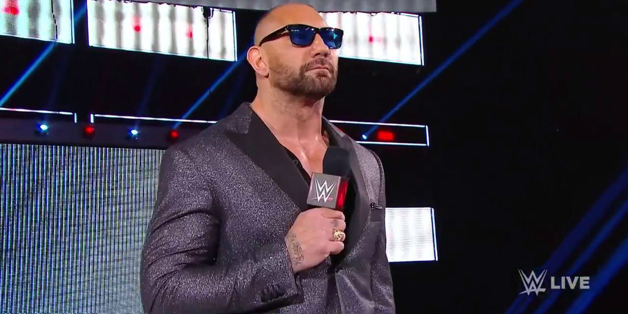 Dave Bautista Snaps Back At Stephen Amell On Twitter For Wrestlemania Tweet