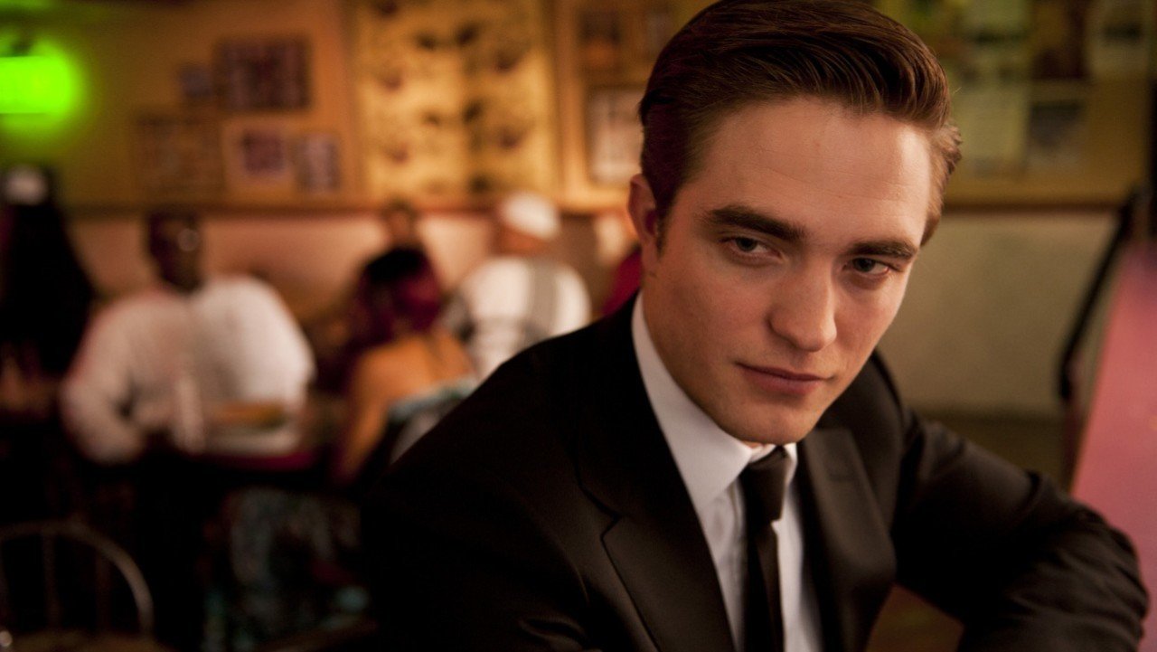 The Batman: Are These Set Photos Our First Look At Robert Pattinson As Bruce Wayne?