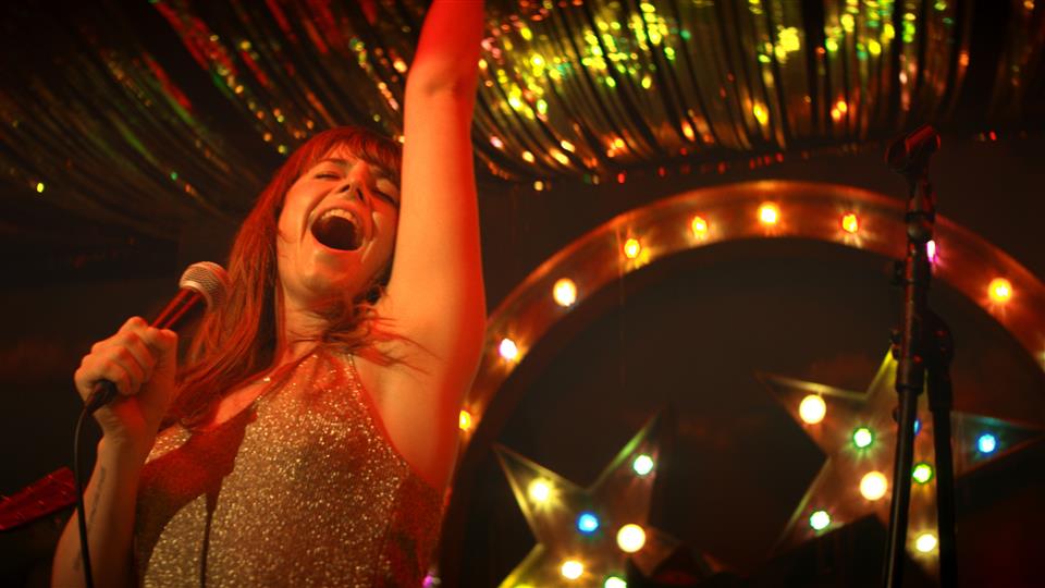Wild Rose Interview: Star Jessie Buckley On Country Music And Chasing Dreams