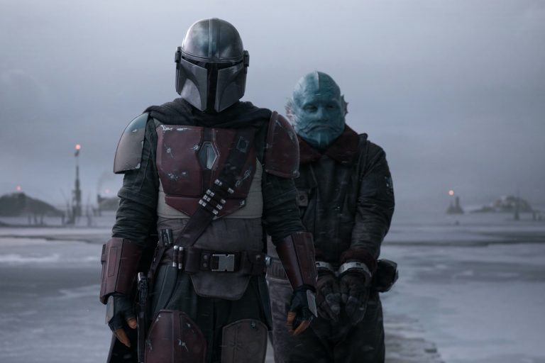 Star Wars: Why There Was No Concern Releasing Mandalorian Close To The Rise Of Skywalker