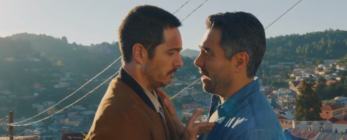 Y Como Es El? Features First Trailer With Omar Chaparro and Mauricio Ochmann