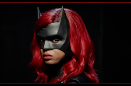 Stunning First Official Look At The New Batwoman Suit