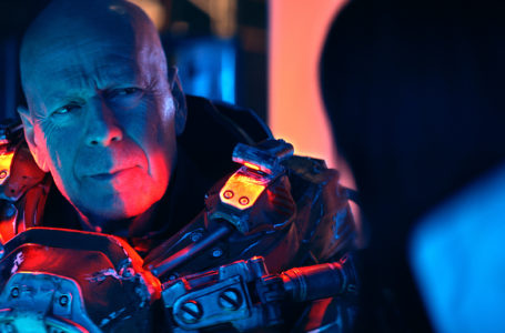 Frank Grillo Convinces Bruce Willis to Battle Aliens in Cosmic Sin Clip