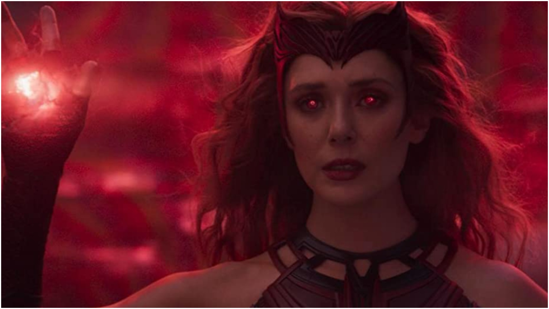 Scarlet Witch can travel between dimensions in Doctor Strange 2