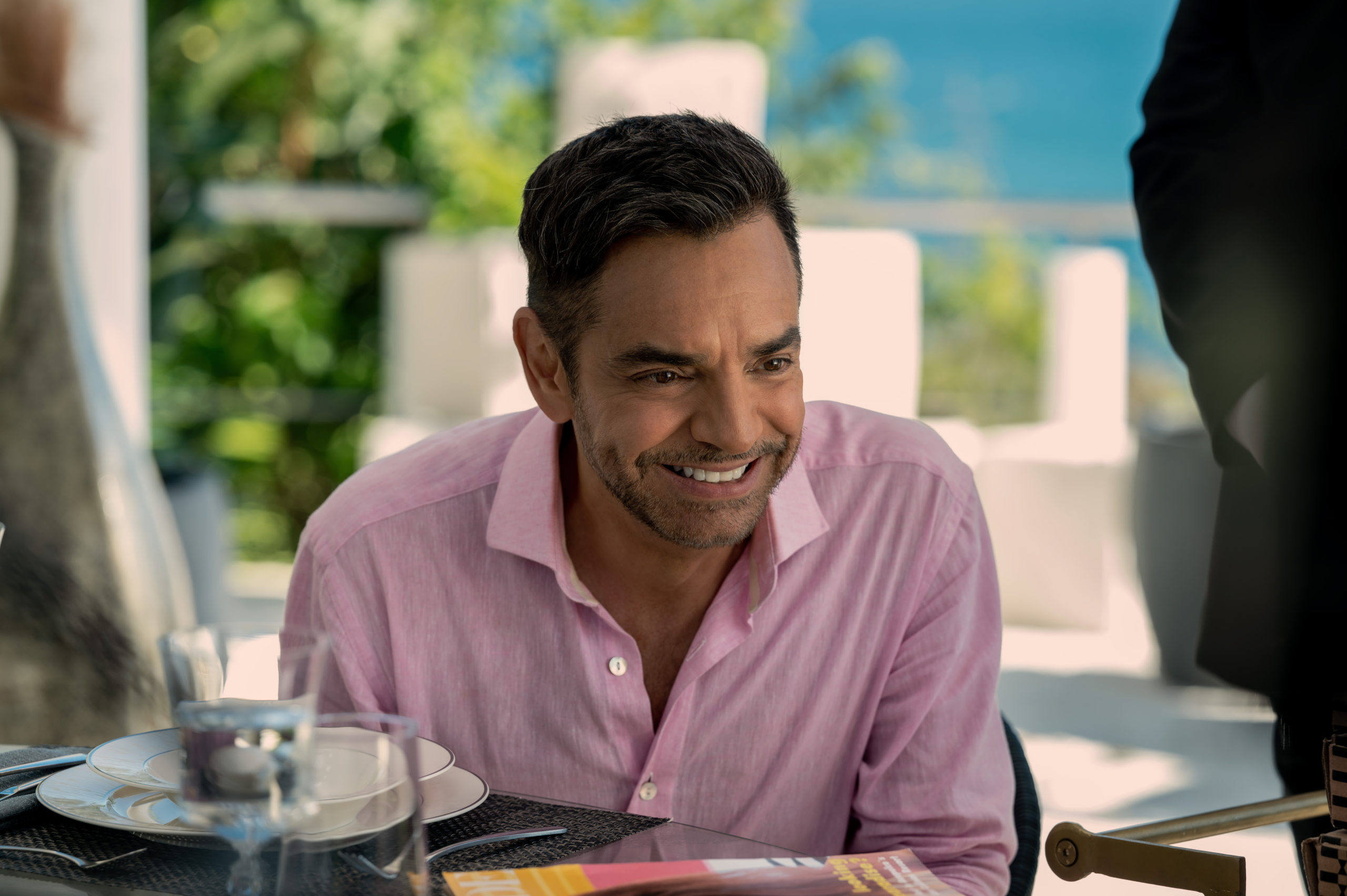 First Look At Apple’s Bilingual Comedy Series Acapulco