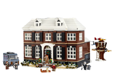 The LEGO Home Alone House Is So Freaking Cool!