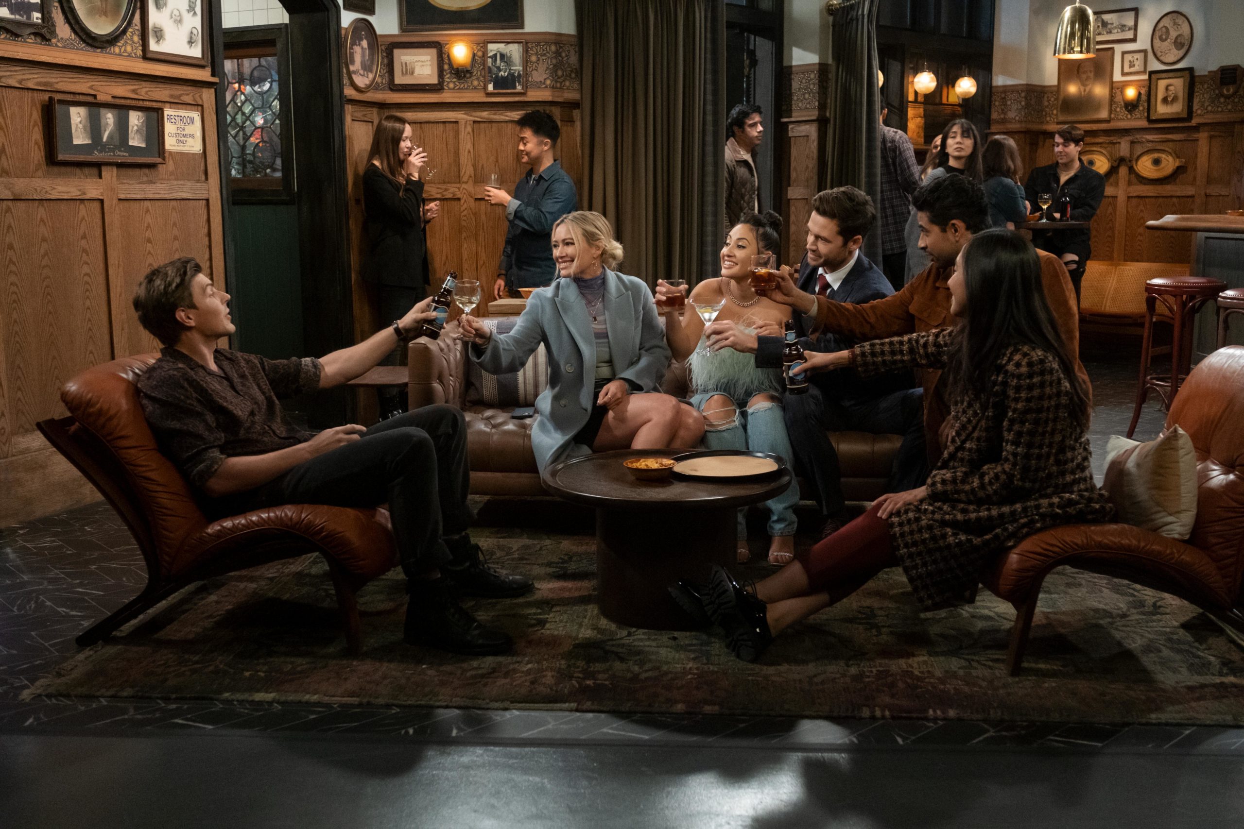 How I Met Your Father | Showrunners Elizabeth Berger And Isaac Aptker On What To Expect In The New Series [Exclusive Interview]