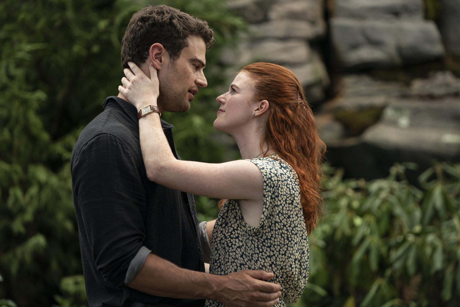Theo James and Rose Leslie in The Time Traveler's Wife