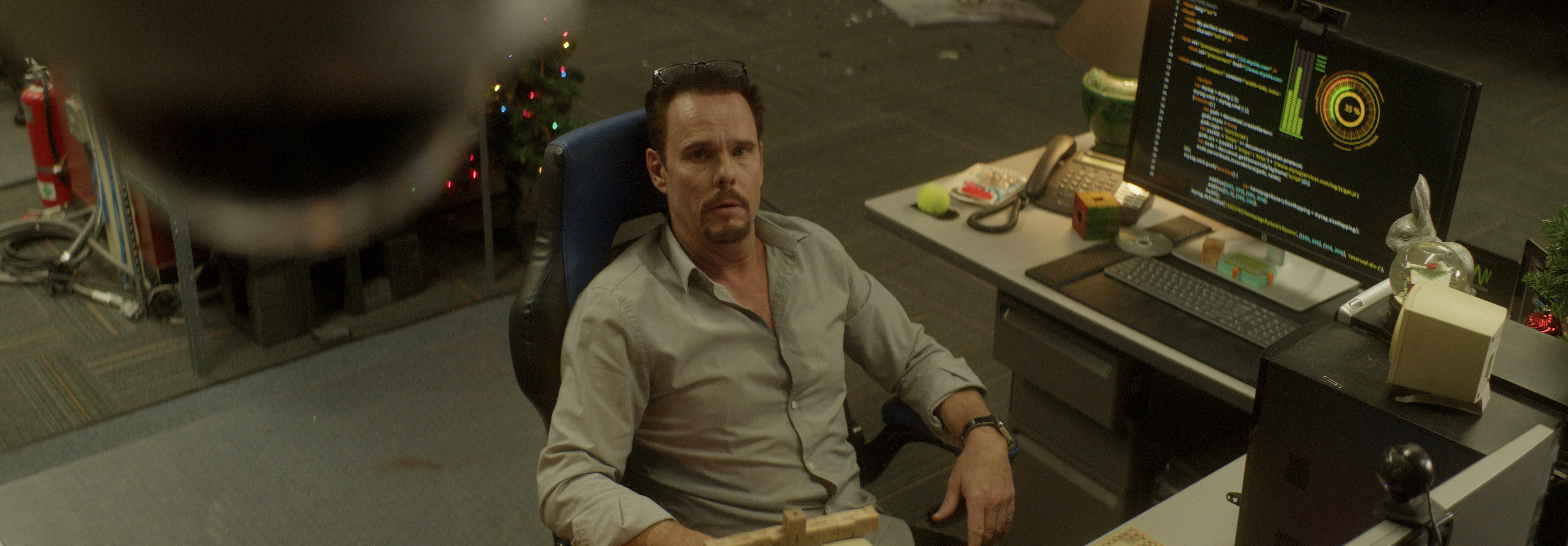 Kevin Dillon Talks About Action Scene In Hot Seat And More! [Exclusive Interview]