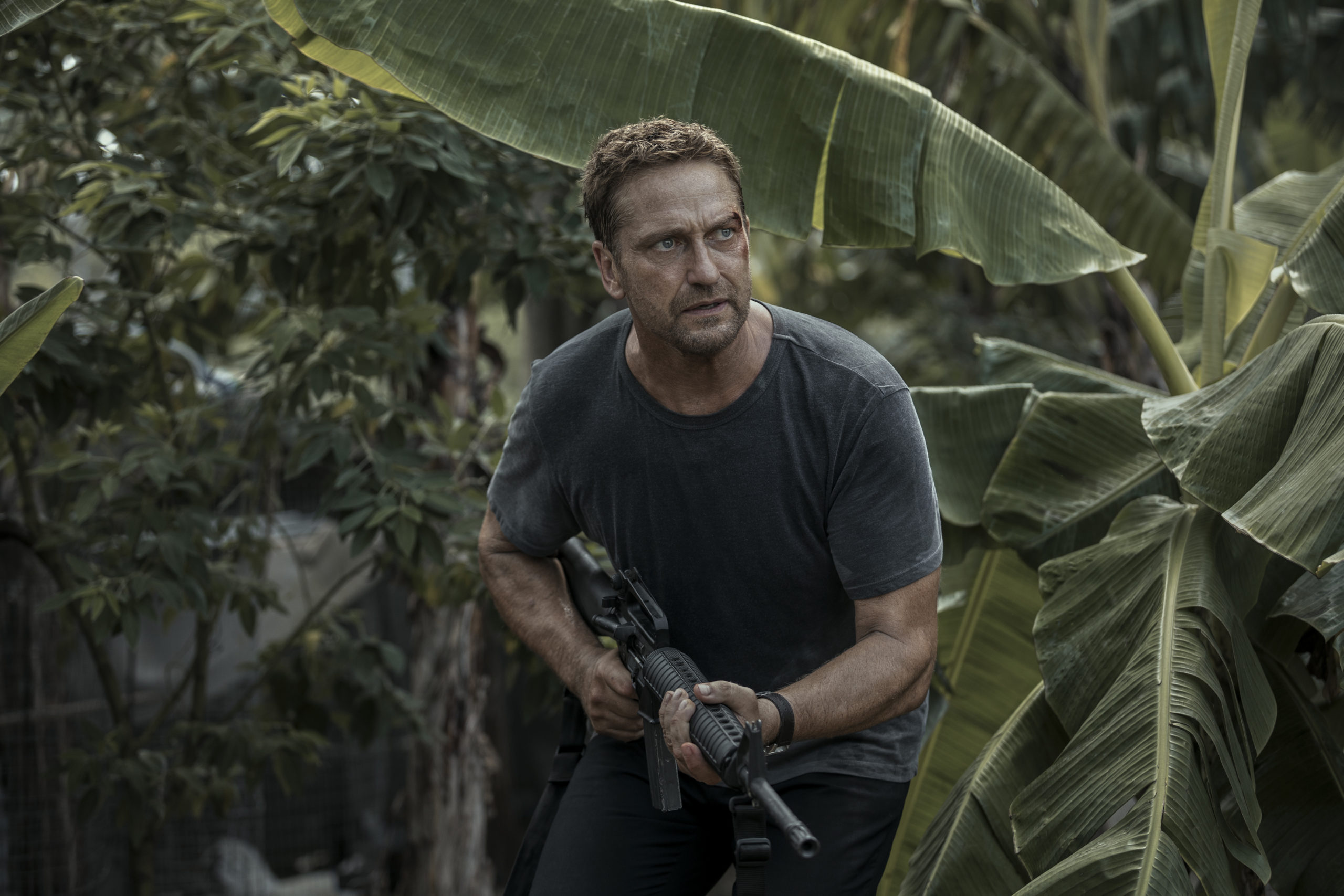 Plane Trailer Has Gerard Butler Reminds Us The Pilot Can Do Anything