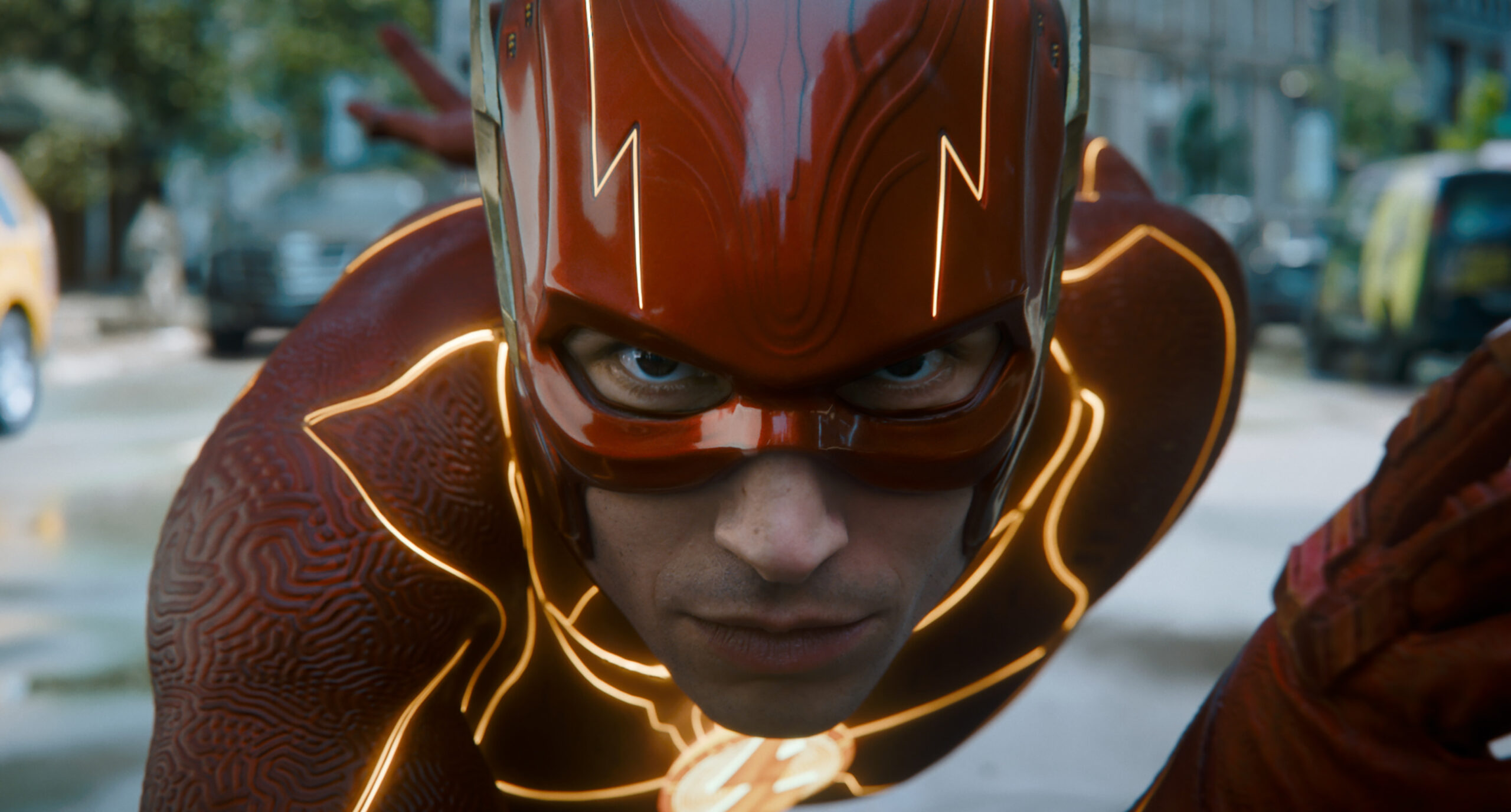 The Flash gets a new official synopsis following the recent trailer which had its debut last Sunday.
