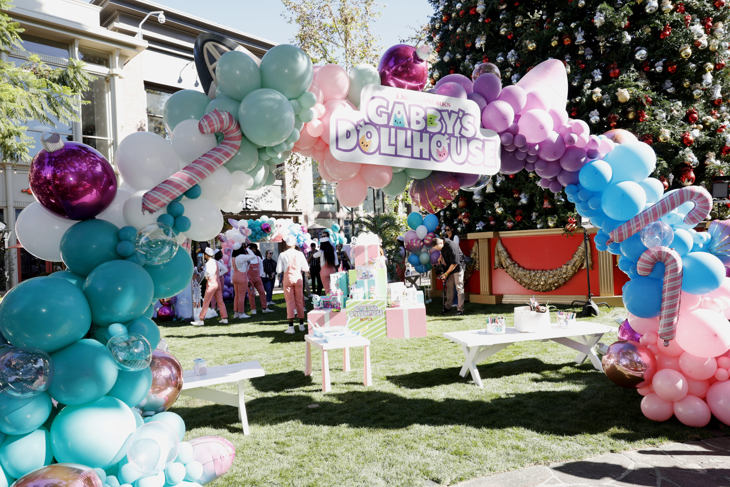 DreamWorks Jr Holiday Event at The Grove