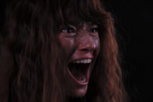 Andrea Tivadar in Lumina