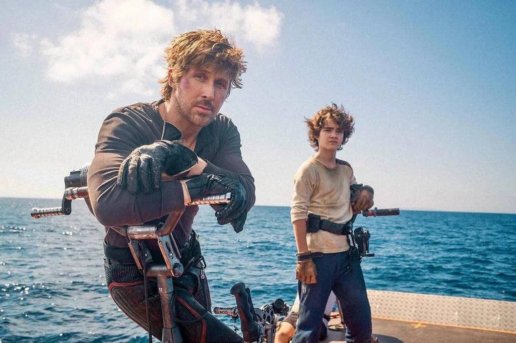 Director Shawn Levy has shared the first proper image from the filming of Star Wars: Starfighter showing our two protagonists on set.