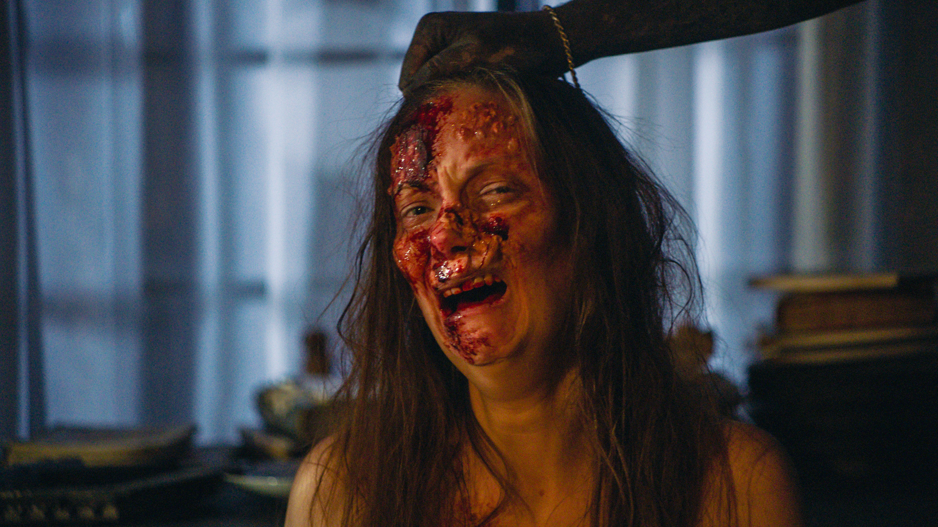 Rebekah Kennedy in Traumatika